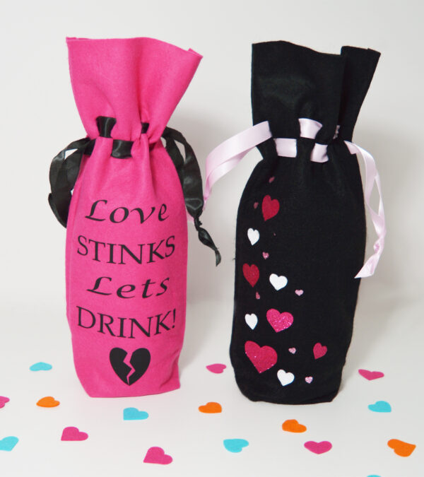 Love Stinks Bottle Bag